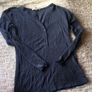 Vintage Henley Tee 👽